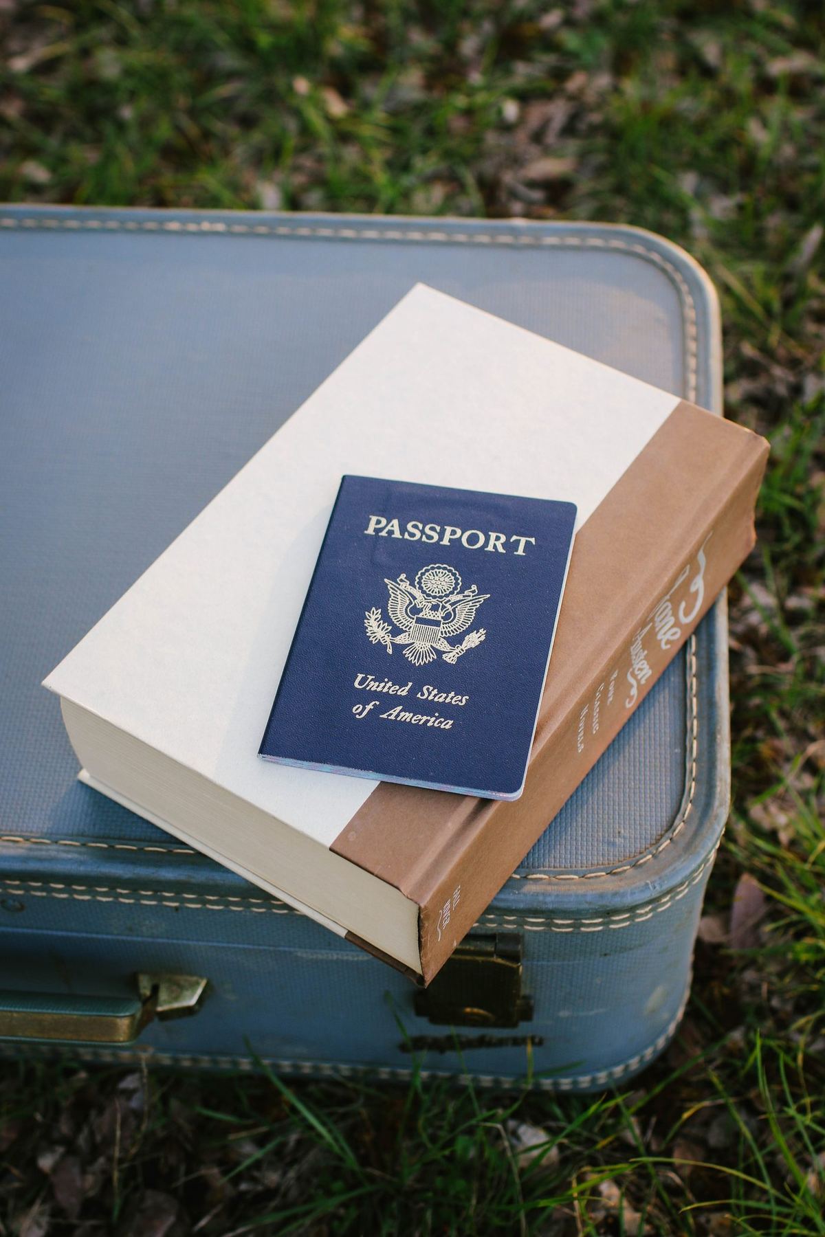 MẤT PASSPORT Ở NƯỚC NGOÀI BẠN CẦN PHẢI LÀM GÌ?